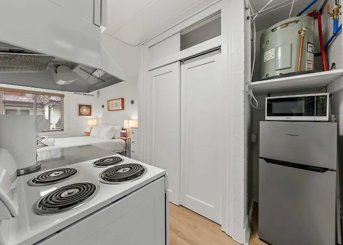Chic Retreat 93j For 2 Columbus
